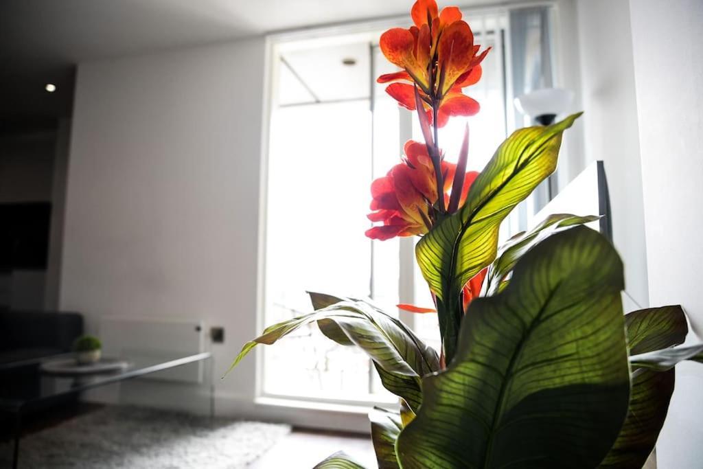 Modern 2 Bedroom Apartment - City Centre - Parking Manchester Luaran gambar