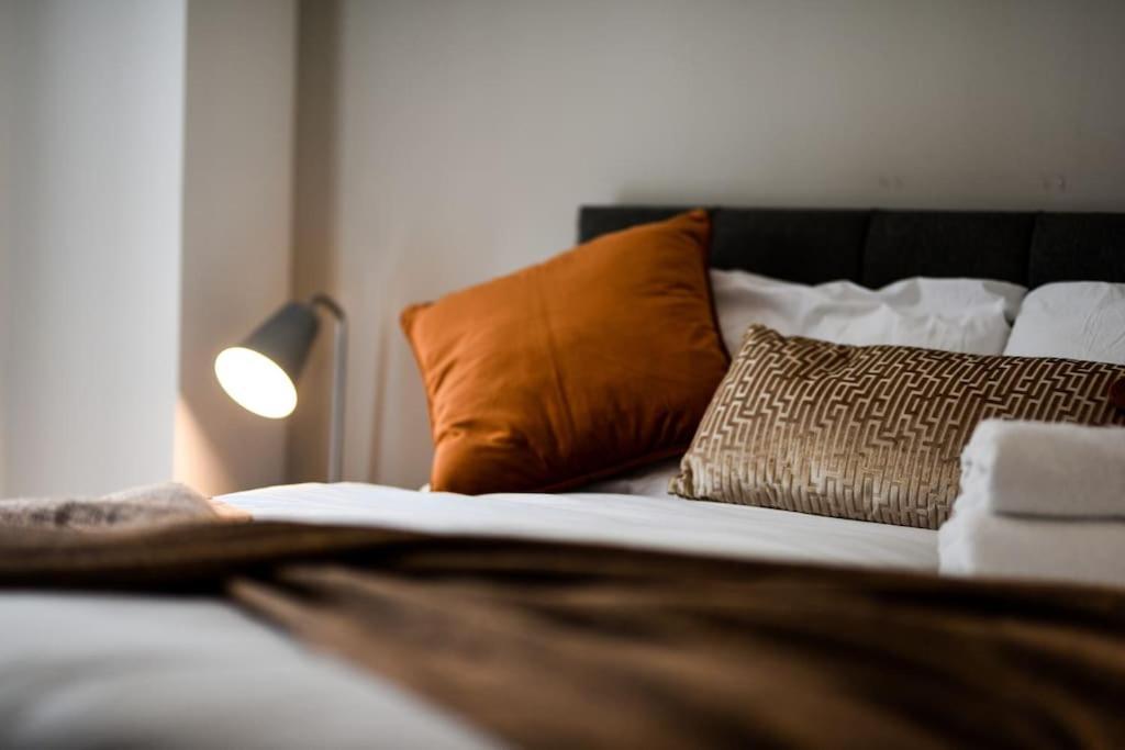 Modern 2 Bedroom Apartment - City Centre - Parking Manchester Luaran gambar